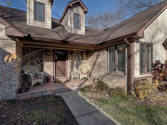 2nd image of 7268 Lombardi Dr