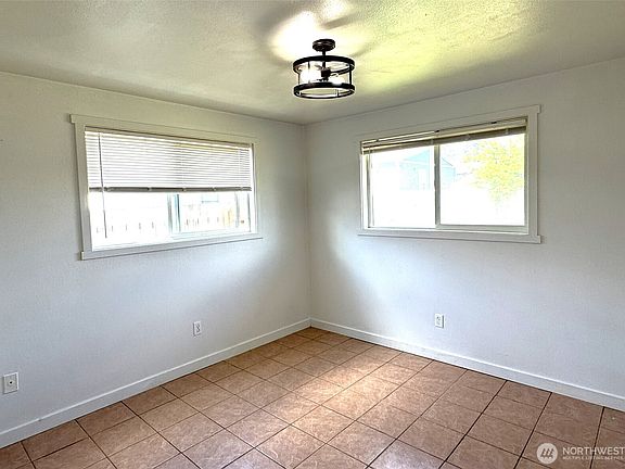 5th image of 913 G Street