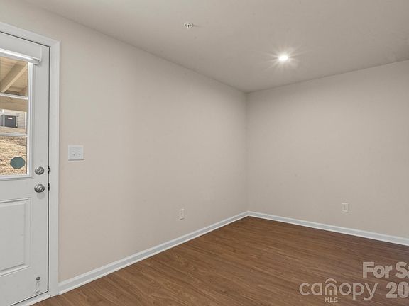 5th image of 2615 McCurdy Trl