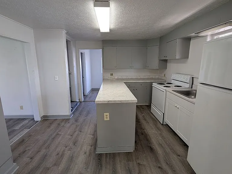 3623 Anderson Ave — Photo 11