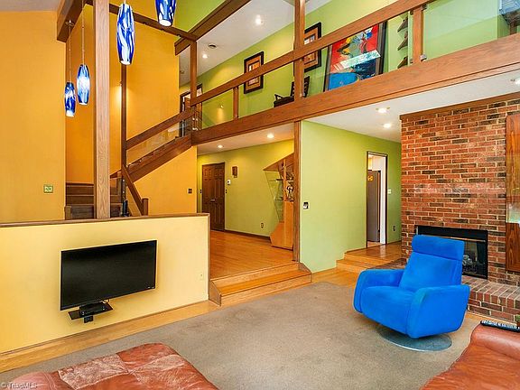 5th image of 4005 Waldenbrook Ct