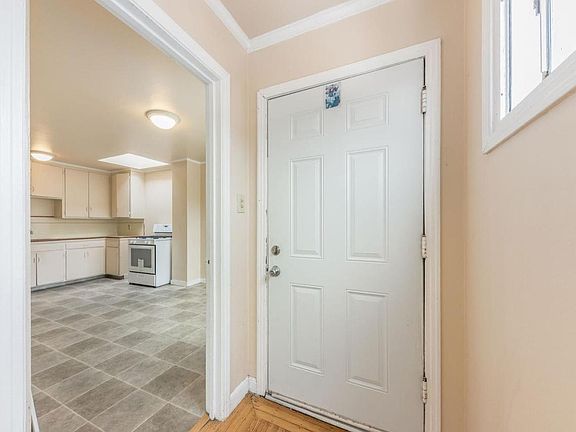 2nd image of 340 San Diego Ave