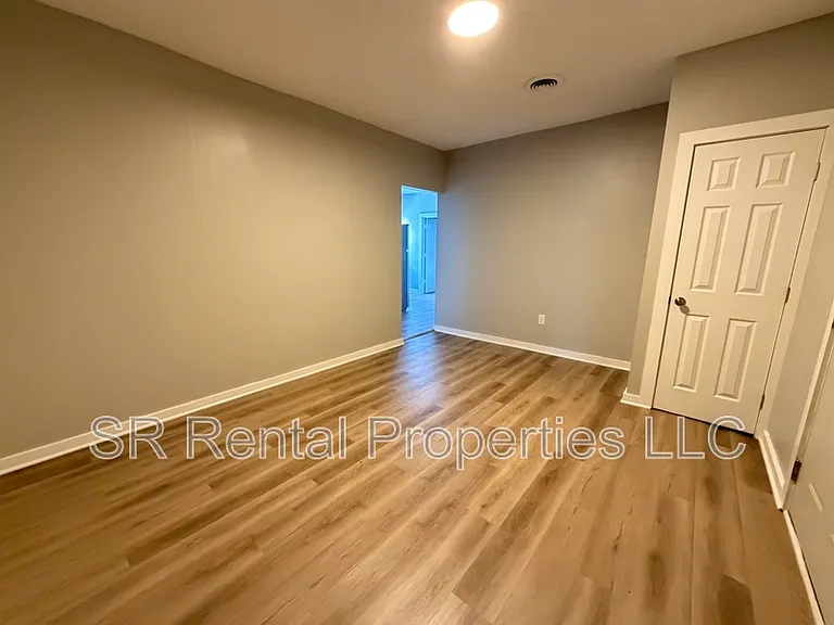 243 S Main St #10 — Photo 5