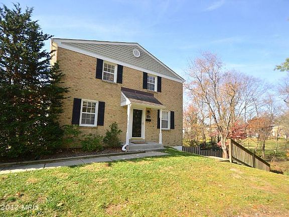 3rd image of 1758 Sharwood Pl