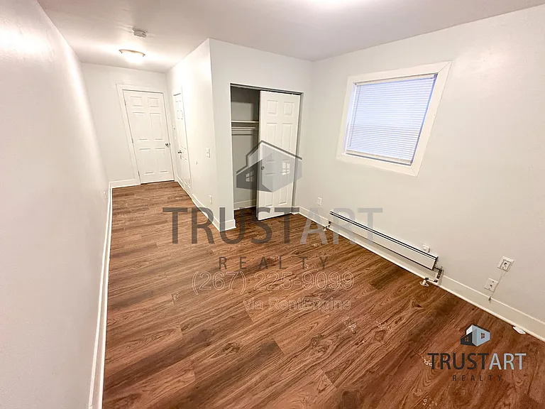 4722 Longshore Ave #1R — Photo 8