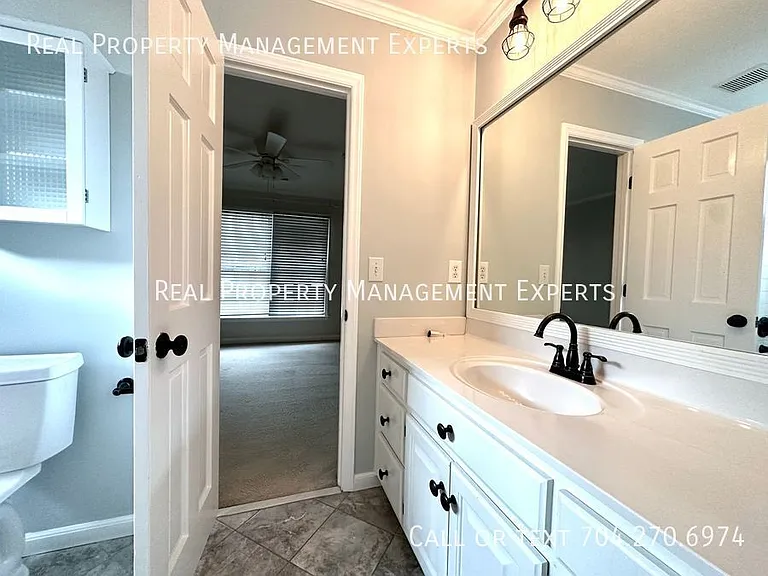 640 Barington Pl — Photo 22