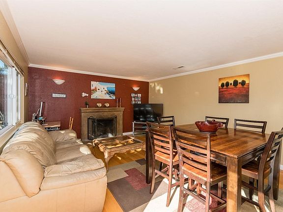 5th image of 1040 Crinella Dr