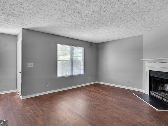 3rd image of 2986 Kenville Ln