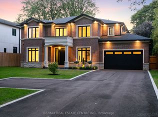 1065 Rebecca St, Oakville, ON L6L 1Y6