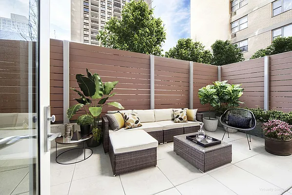 Sold by Warburg | media 1