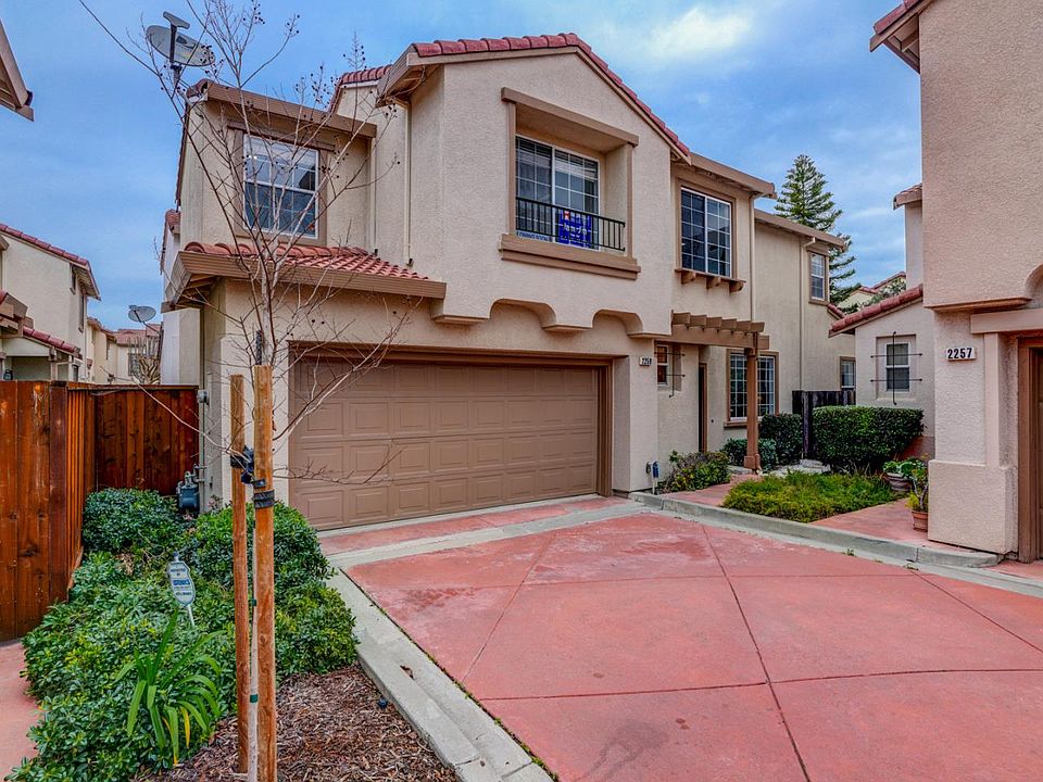 1st image of 2259 Lenox Pl