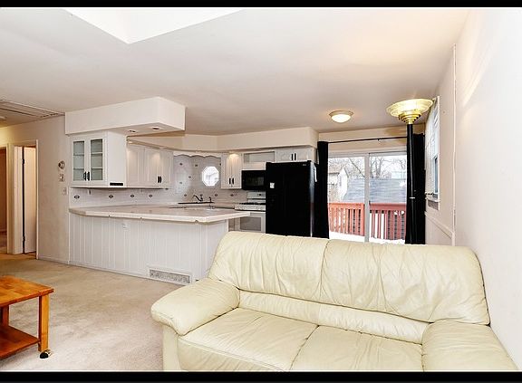 4th image of 625 Ponderosa Dr