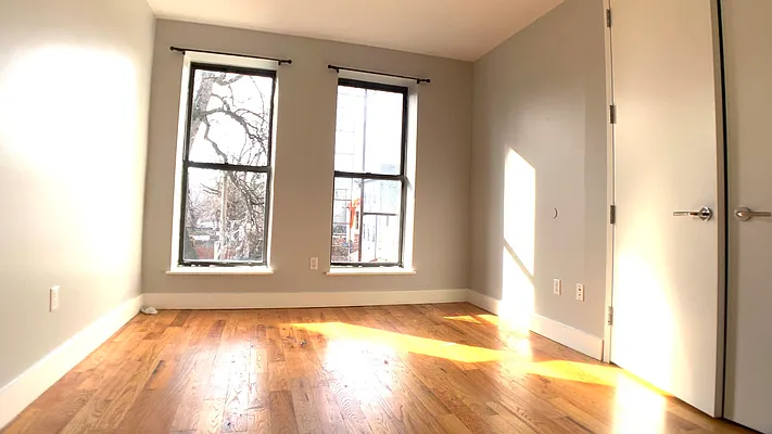 Rented by Nooklyn NYC LLC | media 20