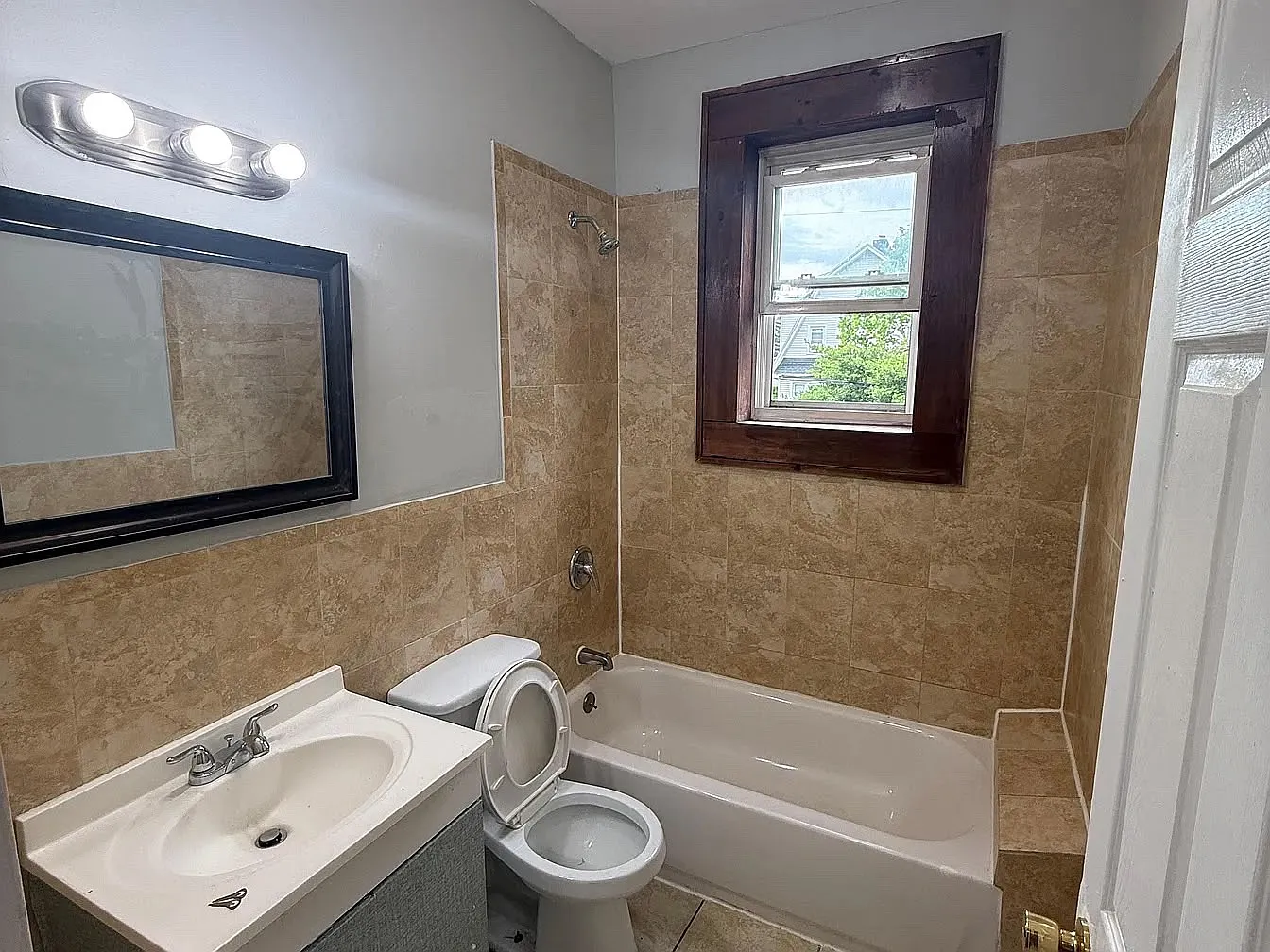 1 bed, $1,600 — Photo 4