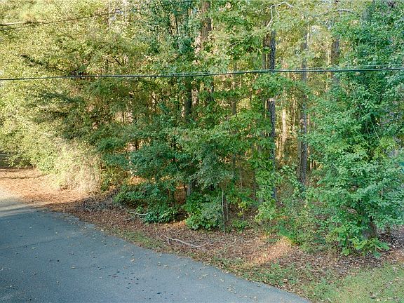 2nd image of 0 Cove Cir