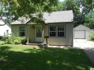 418 NE Sumner St, Topeka, KS 66616