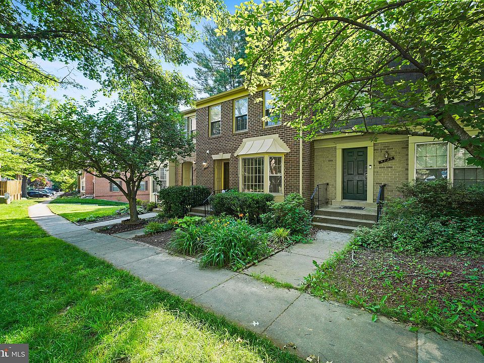 1st image of 4723 Gainsborough Dr