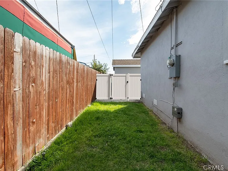3249 W 134th St — Photo 12
