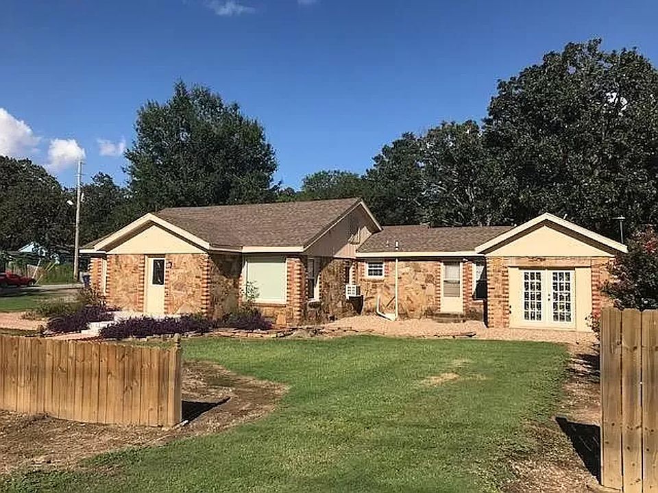 1st image of 3905 Jenny Lind Rd