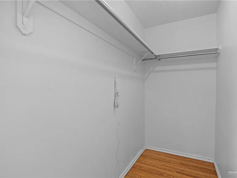 209 San Ignacio Ave — Photo 9