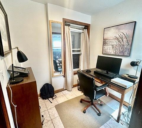 5th image of 79 N Margin St APT 3