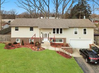 2N240 Diane Ave, Glen Ellyn, IL 60137