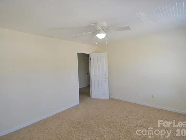 16512 Kettlewell Ln — Photo 16