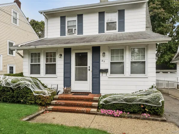 85 Magnolia Avenue, Floral Park, NY 11001