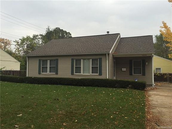 4th image of 10290 Albany Ave