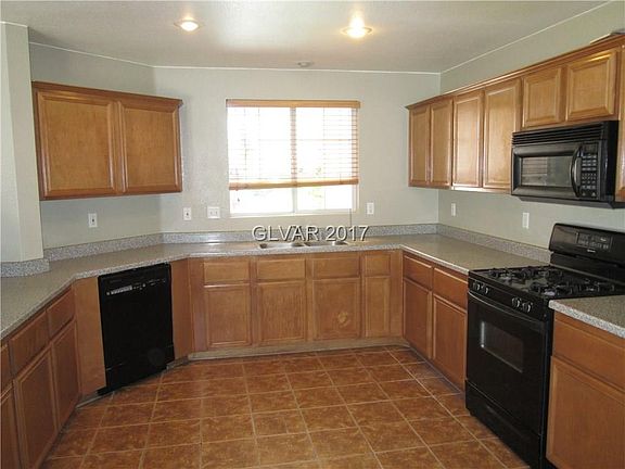 4th image of 8624 Shady Pines Dr