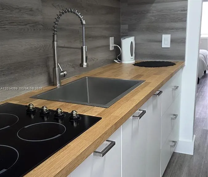 761 Euclid Ave #4 — Photo 16