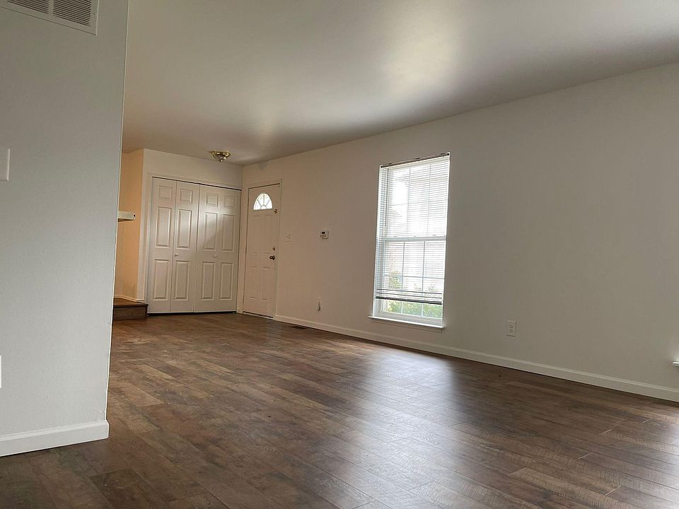 1st image of 35477 Turner Dr