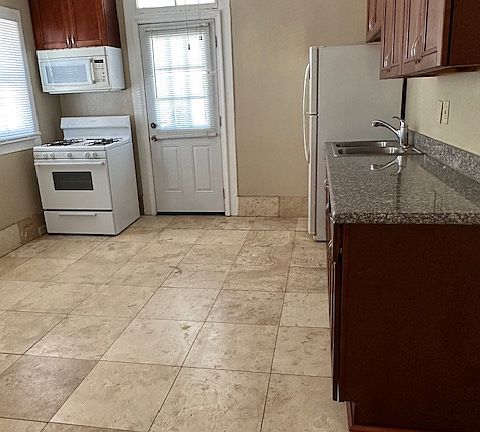 4th image of 4145 Canal St APT C