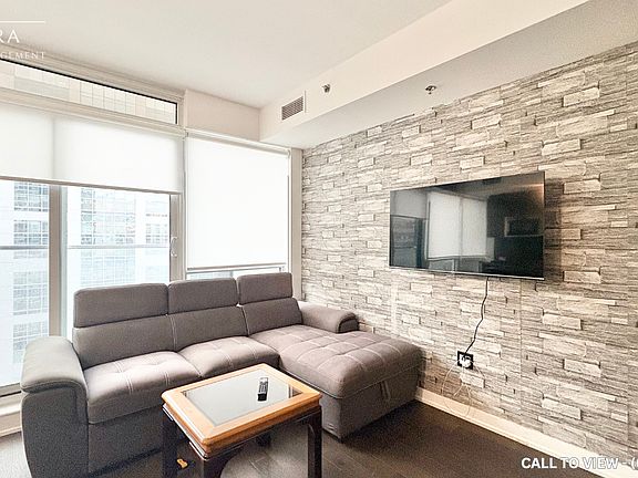 3rd image of 199 Slater St #1507