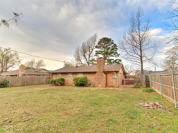 4th image of 2213 Rogers Cir