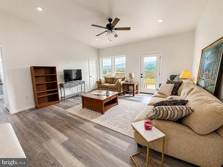 369 Paso Fino Dr — Photo 9