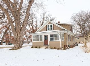 814 W Park St, Morrison, IL 61270