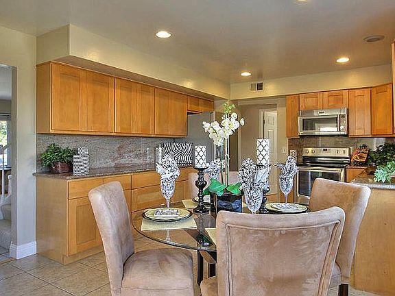 5th image of 5664 Camass Ct