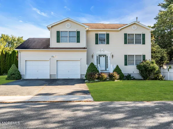2012 Manchester Street, Toms River, NJ 08757