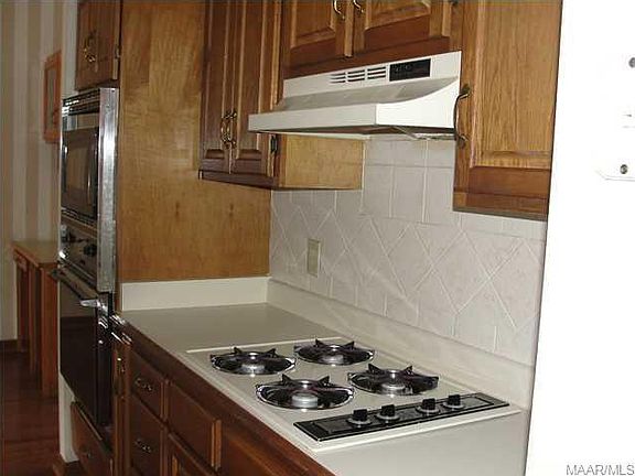4th image of 220 Deerwood Dr