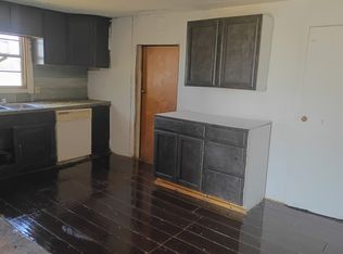 221 S Central Ave, Petrolia, TX 76377