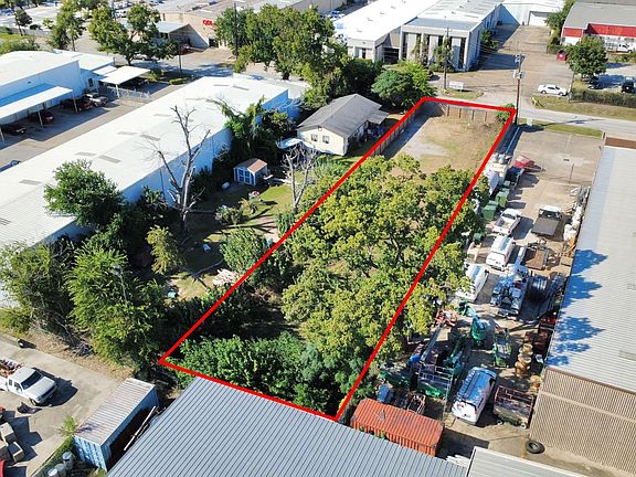 3rd image of 5717 Centralcrest St