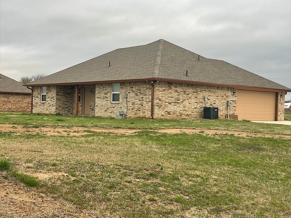 2nd image of 7994 State Road 70 E