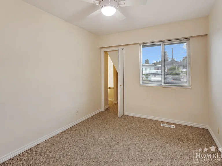 1060 Fell Ave — Photo 14