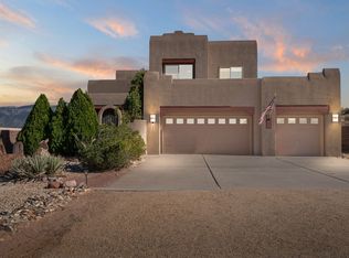 1296 Monterrey Rd NE, Rio Rancho, NM 87144