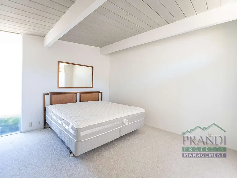 1221 Idylberry Rd — Photo 11