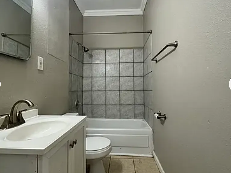 6024 Washington Blvd #1S — Photo 1
