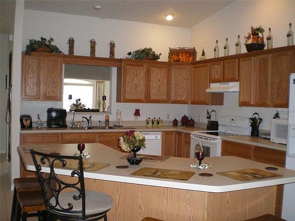 3rd image of 7924 Sugar Pine Blvd