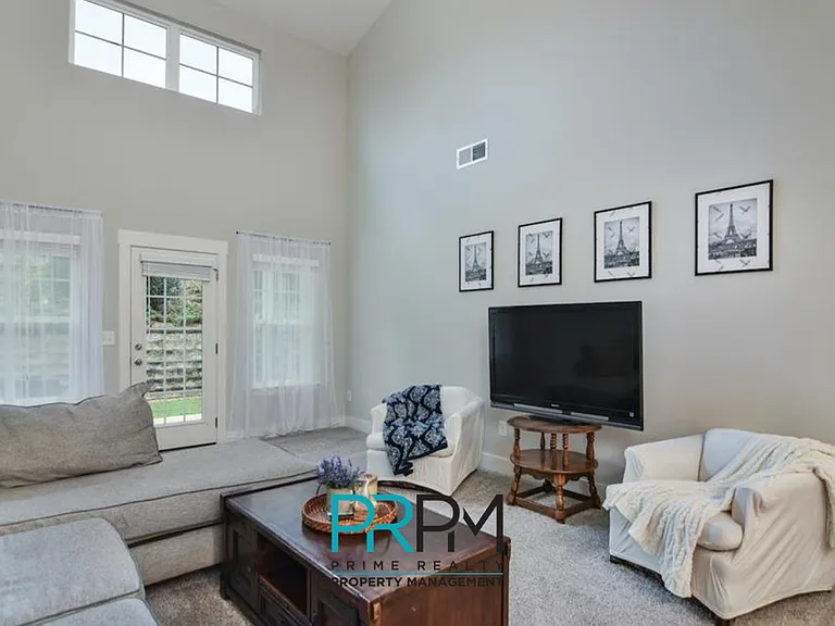 826 Stonebriar St #1 — Photo 7