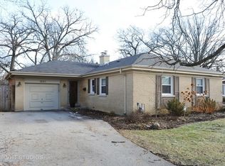 1051 Warrington Rd, Deerfield, IL 60015